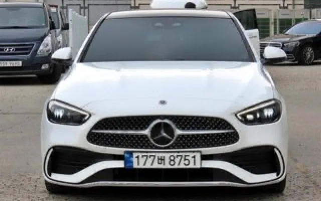 인천중고차싼곳 C클래스 W206 C300 4MATIC AMG 라인 매물 사진 15 - 2023/04 19,095km