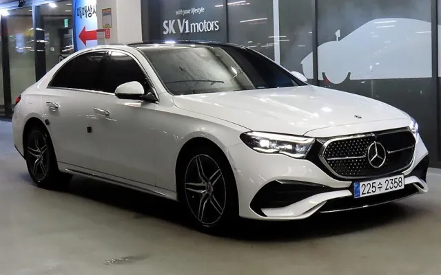인천중고차싼곳 E-클래스 W214 E300 4MATIC 매물 사진 13 - 2025/04 9,638km